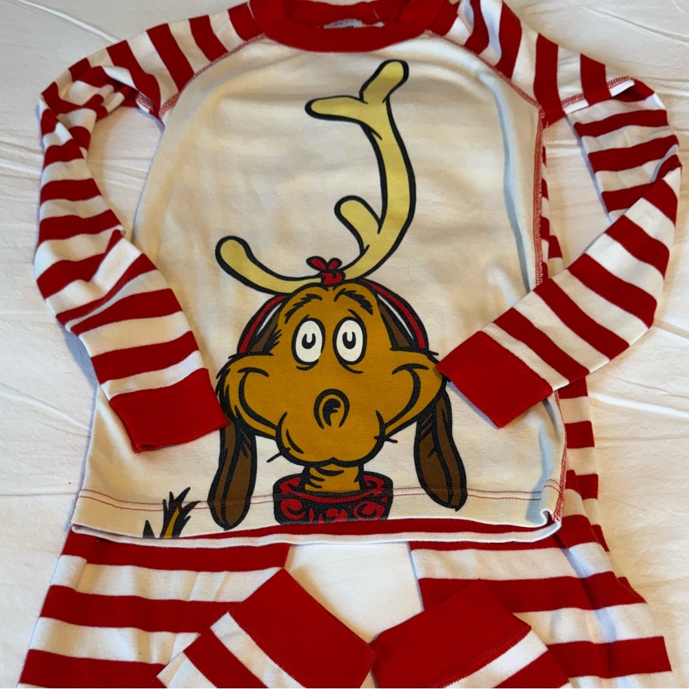 Hanna Andersson Red and White Striped Grinch Pajamas